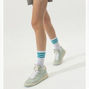 Oncept Philly Seafoam Sneakers Women’s Size 7 Pre-owned (retail$350)